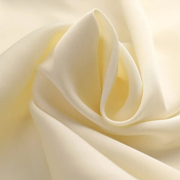 Early Spring New Women'S Mulberry Silk Shirt French Elegance Petal Collar Neck Long Sleeve Plain Dyed Solid Office